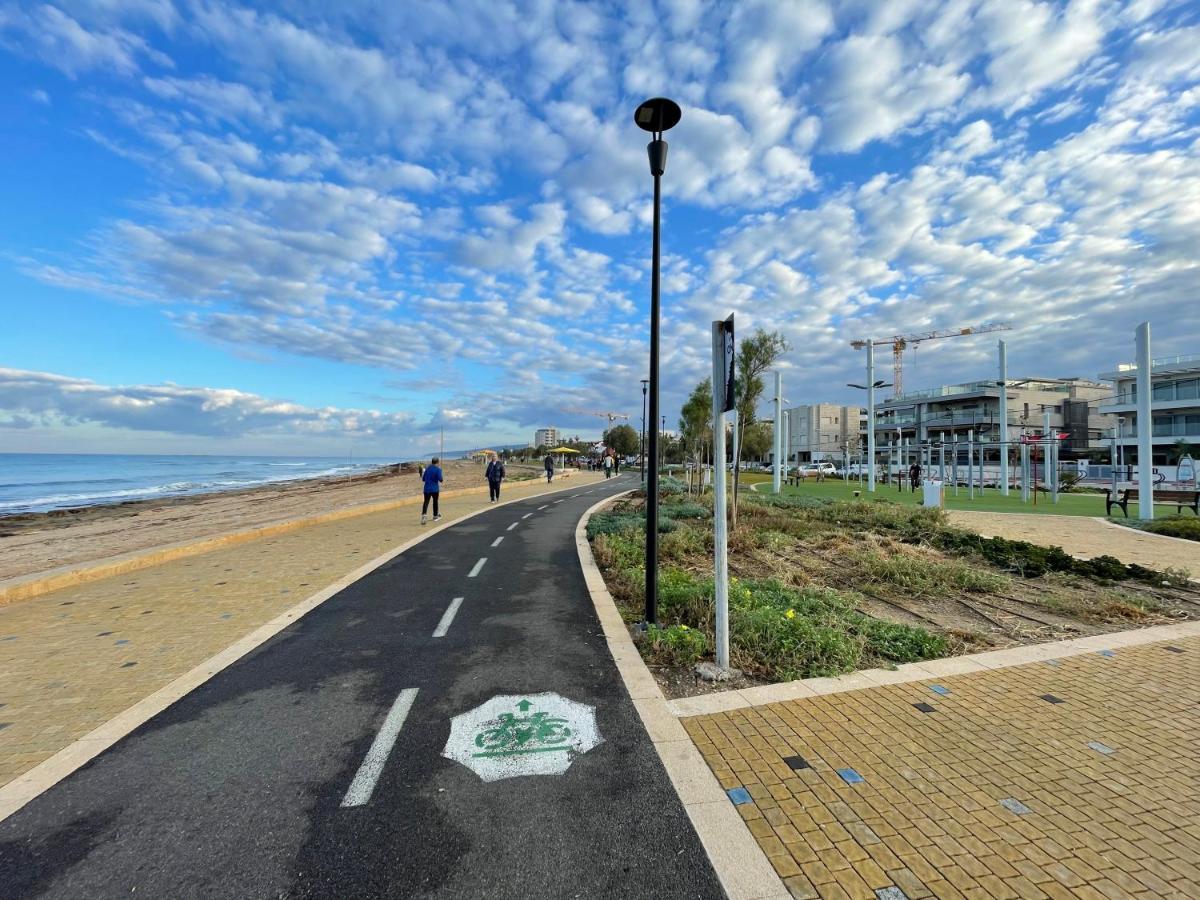 Breezot Yam Hotel Nahariya Eksteriør billede