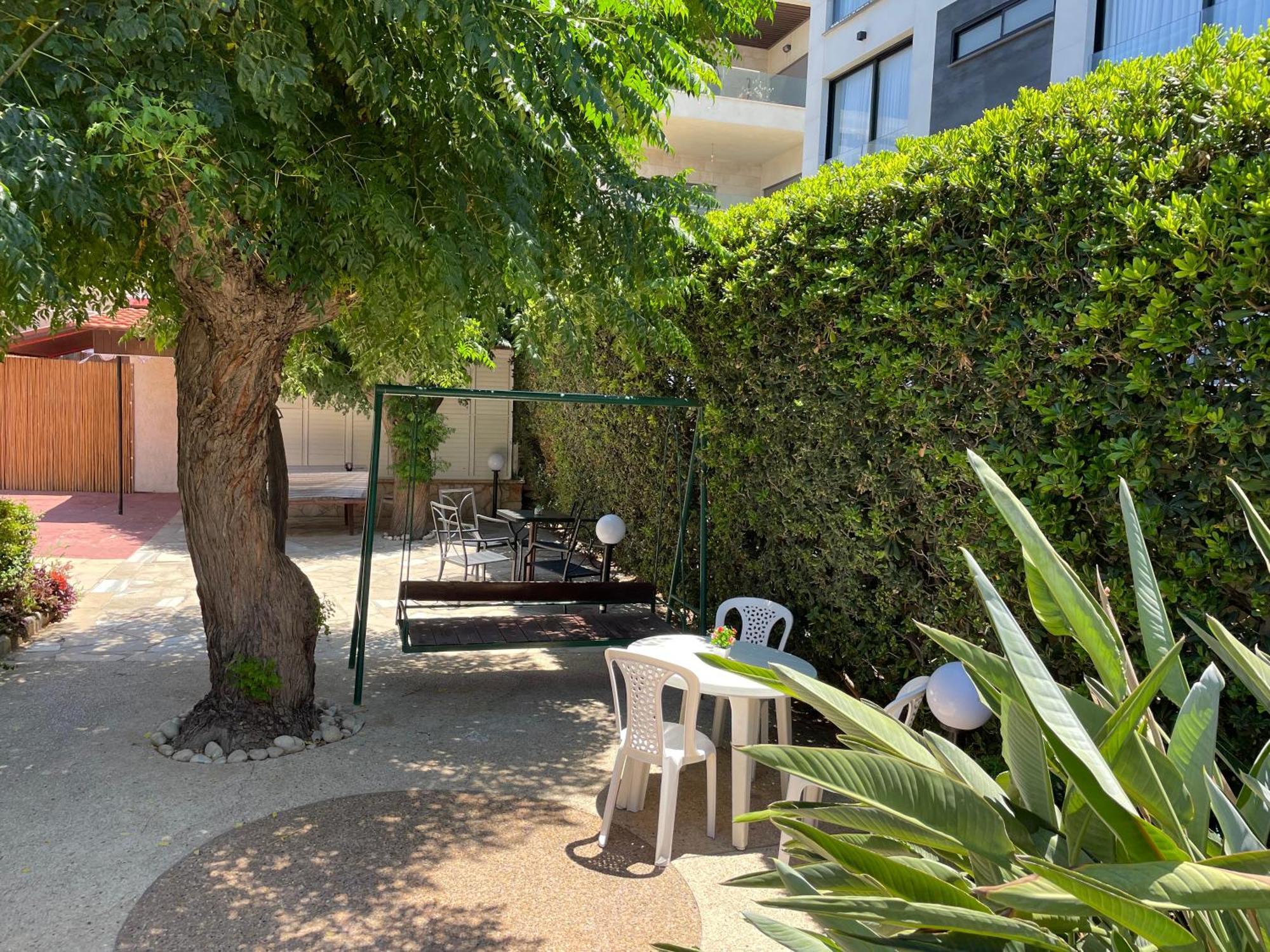 Breezot Yam Hotel Nahariya Eksteriør billede