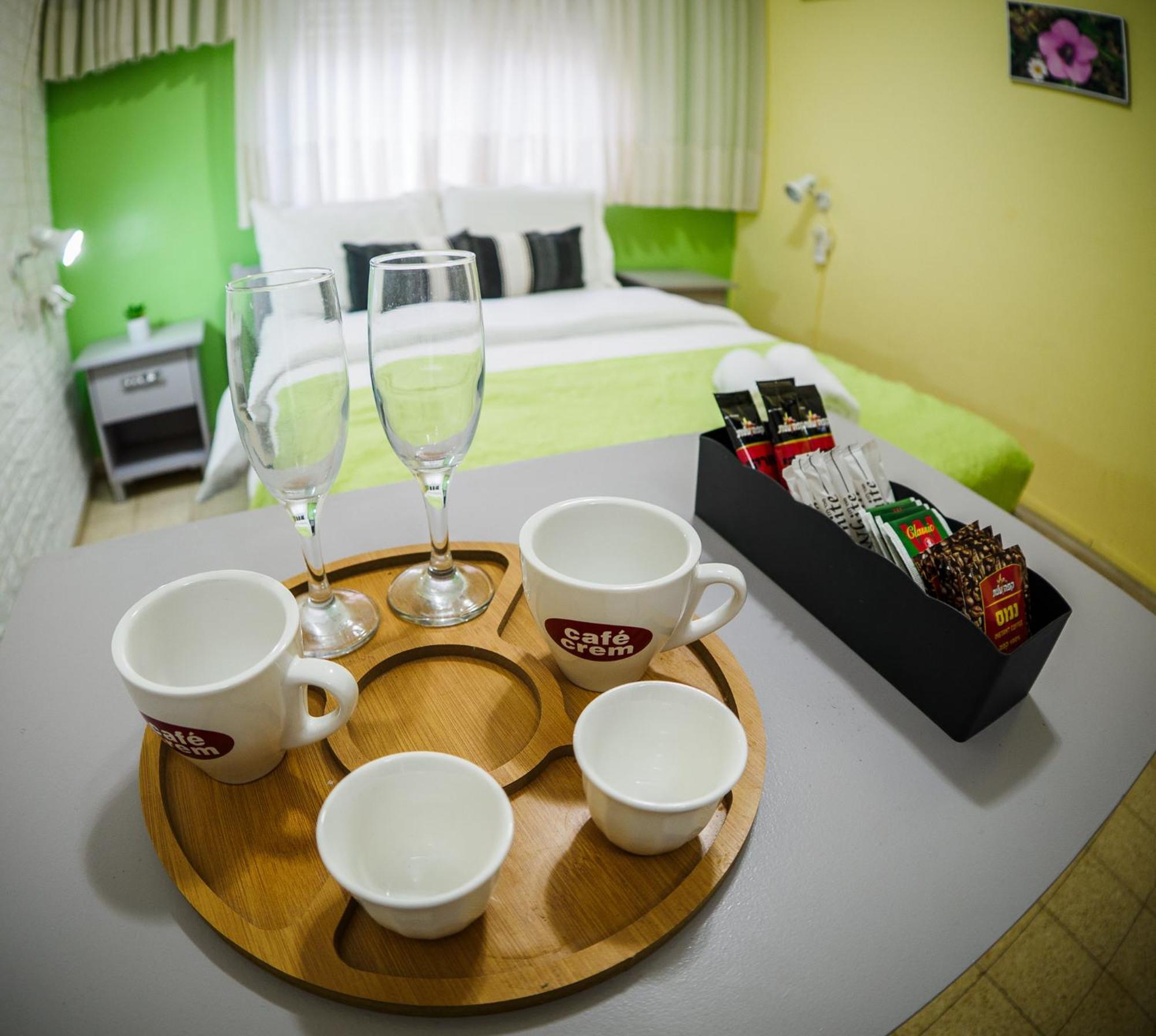 Breezot Yam Hotel Nahariya Eksteriør billede
